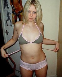 Студентки играют в сексуальные игры 7 фотография