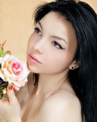 Оголенная баба предпочитает, когда ее имеют в каждую дырку 4 фотография